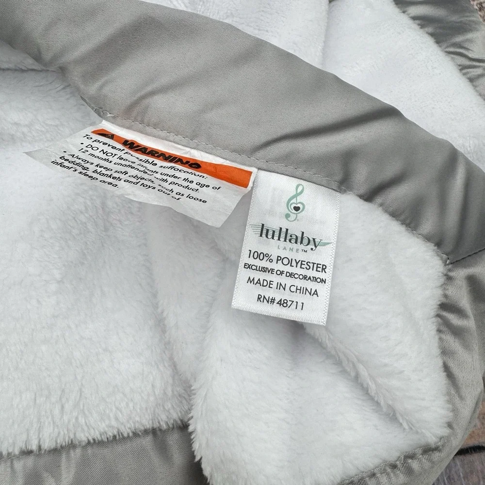 Lullaby Club Baby Plush Blanket White Gray Satin Edge Sweet Dreams Animals